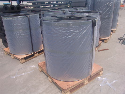 China Eenvoudige installatie Cylindrische rubberen fender met een redelijke energie-absorptie met behulp van natuurlijk rubber leverancier