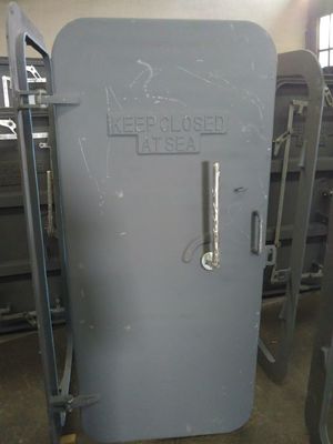 China Zee-weerdichte deur met een enkel handvat, snel open in zeestaal, afmetingen 1200×600--1800×900 mm leverancier