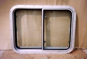 China Op maat gemaakte geboltde / gelaste rechthoekige marinieren / marineschepen met aluminiumlegeringsvenster leverancier