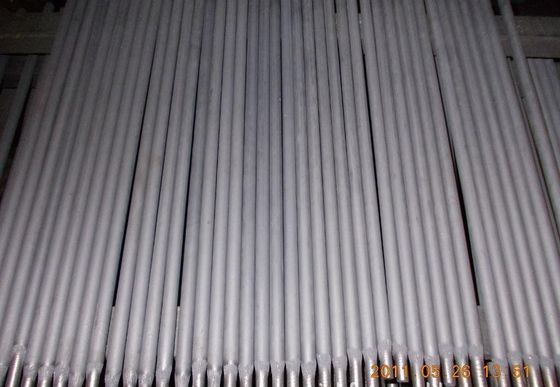 Met cellulose gecoate AWS A-5.5 E 8010 Laselektrode voor verticaal afgaande pijplassen en warmlopende vullaaglagen leverancier