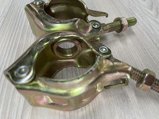48 mm diameter gietijzeren corrosiebestendig buisclamper draaikoppeling voor steigers leverancier